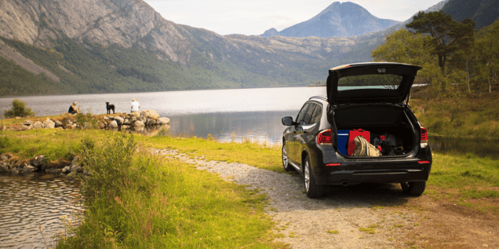 Family vacation on lake and mountains