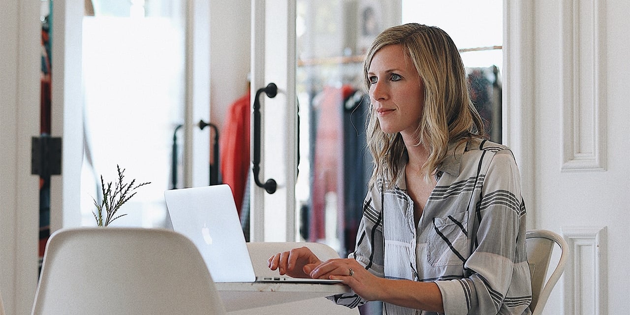 The 4 Steps to Launch A Freelancing Business (With No Experience)